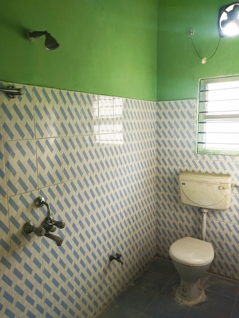 Unfurnished 3bhk in Chitralekha Path, Rukmini Gaon, Guwahati, Assam, India for Rent